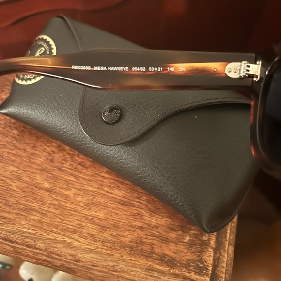 Ray-Ban Mega Hawkeye Sunglasses - Picture 5 of 7